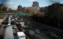 Biden veut des voitures plus vertes et resserre les normes