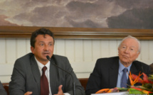 Le gouvernement Flosse satisfait de son budget 2014 et le fait savoir