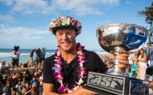 Surf- Billabong Pipe Master. Slater remporte le Pipe, Fanning est champion du monde, une deuxième victoire pour John John Florence sur la Triple Crown.