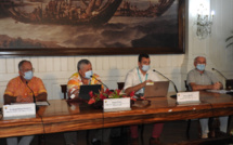 ​Omicron avance, des centres de vaccination rouvrent