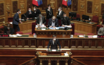 Pass vaccinal: le Sénat vote l'article clé du projet de loi