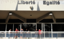 Nouvelle-Calédonie : un grand chef coutumier soupçonné d’être le commanditaire d’exactions en garde à vue