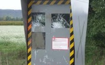 Ivre, il démolit un radar à coups de club de golf