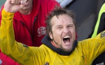 Surf- Grant Baker remporte le Body Glove Mavericks Invitational 2014