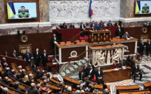 L'Ukraine au coeur de la présidentielle, Zelensky implore l'aide de la France