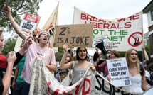 Des écoliers australiens manifestent contre le réchauffement climatique