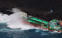 La Réunion: fin de la dépollution du Tresta Star, place au démantèlement