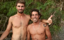 Des surfeurs réunionnais à Tahiti : témoignages sur le ‘problème requin’ à la Réunion