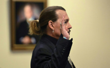 Au tribunal, Johnny Depp se présente comme victime de violences conjugales