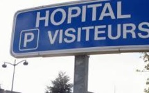 Un homme se rend à la clinique avec une balle dans la tête, après avoir tenté de se suicider