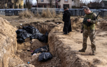 Ukraine : 10 soldats russes mis en examen pour crimes de guerre présumés à Boutcha