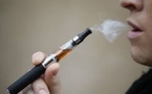 Cigarette électronique: "Présomption d'efficacité" contre le tabagisme, mais les études manquent
