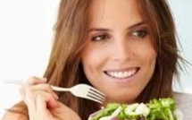 En mangeant des légumes, les jeunes femmes préservent leur capital santé