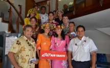 Remise des billets d’avion aux gagnants du grand jeu Air Tahiti