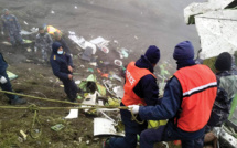 Le Népal renforce les règles aériennes après le crash qui a tué 22 personnes