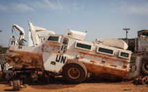 Le nord du Mali s'enfonce dans la violence: au moins 20 civils et un Casque bleu tués
