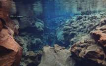 En Islande, plongée glaciale entre deux continents