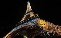 Ivre, il escalade la tour Eiffel en pleine nuit