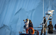 Au Groenland, le tourisme sur une ligne de crête dans une nature fragile
