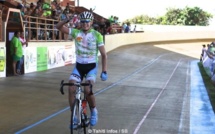 Vélo sur route – Ronde Tahitienne : Samuel Layzell gagne malgré une chute !