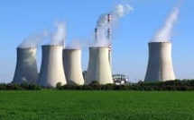 Valls chez Areva: le nucléaire est une "filière d'avenir" pour la France