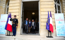 Borne reçoit les groupes parlementaires avant une session sous haute tension