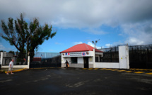 Nouvelle-Calédonie: protestation devant la prison surpeuplée