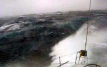 Sauvetage difficile d’un couple de Suédois au large de Tahiti