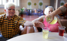 France: entre canicules et Covid, un été 2022 meurtrier