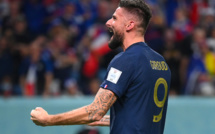 Les Bleus entrent en force dans le Mondial, et Giroud dans l'histoire