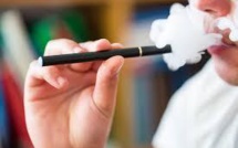 E-cigarettes: l'OMS contre la vente aux mineurs et l'usage dans les lieux publics fermés