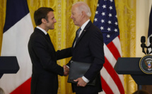 Macron et Biden veulent chercher ensemble une issue en Ukraine