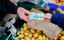 Après les chocs de 2022, l'économie mondiale va payer les pots cassés