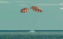 Le vaisseau Orion de retour sur Terre après son voyage autour de la Lune