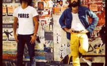 Deux amis entament un tour du monde en 80 jours... sans argent