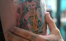 Le dernier must des Argentins ? Un tatouage de Messi et de la Coupe du monde