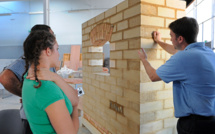 Face au réchauffement climatique, les bâtiments en terre crue reviennent en grâce