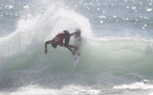 Michel Bourez continue vers le round 4 de la Hurley Pro