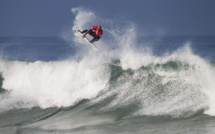 Surf International – Quiksilver Pro France : Michel Bourez gagne encore sa série du round 1 !