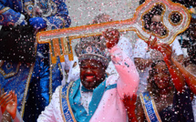 Brésil : la folie du carnaval de Rio reprend ses droits loin des "ténèbres"