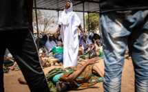 Au Burkina Faso, une étrange guérisseuse attire les foules