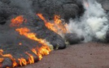 A Hawaï, la lave a embrasé une première maison