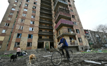 Ukraine : "attaque massive" de missiles russes dans l'est, Zelensky salue la résistance ukrainienne