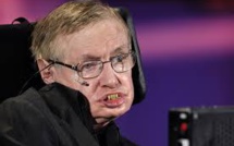 L'intelligence artificielle "pourrait mettre fin à la race humaine", avertit Stephen Hawking