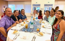 Business : Les étudiants passent à table