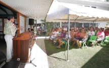 Remise de bons d’aides en matériaux à plusieurs familles