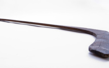 Une crosse de hockey qui vaut 300 000 dollars