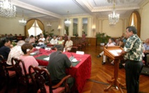 Fritch face aux syndicats de salariés : " De grands défis s’imposent à nous"