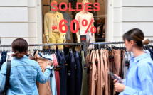 Coup d'envoi des soldes d'été dans un contexte morose pour le prêt-à-porter