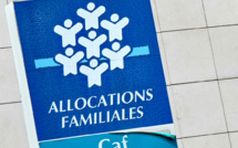 Macron ratisse à droite en voulant sanctionner les familles, la gauche dénonce